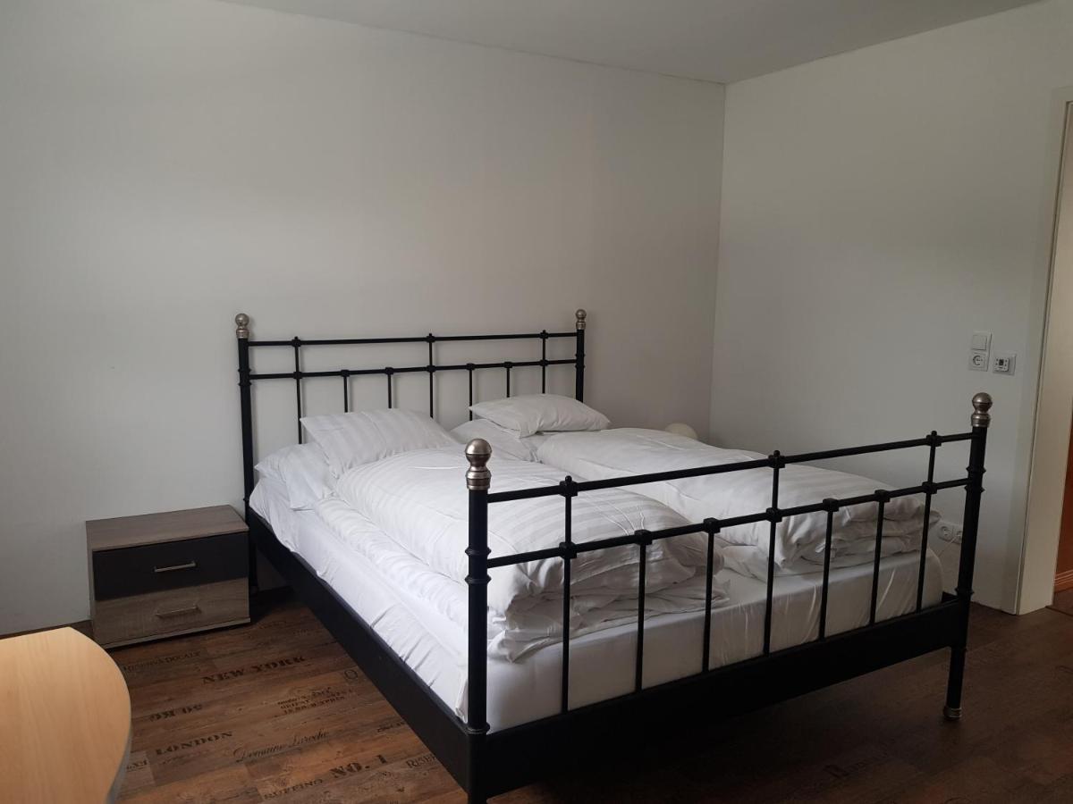 Westerwald Apartments Strassenhaus Екстер'єр фото